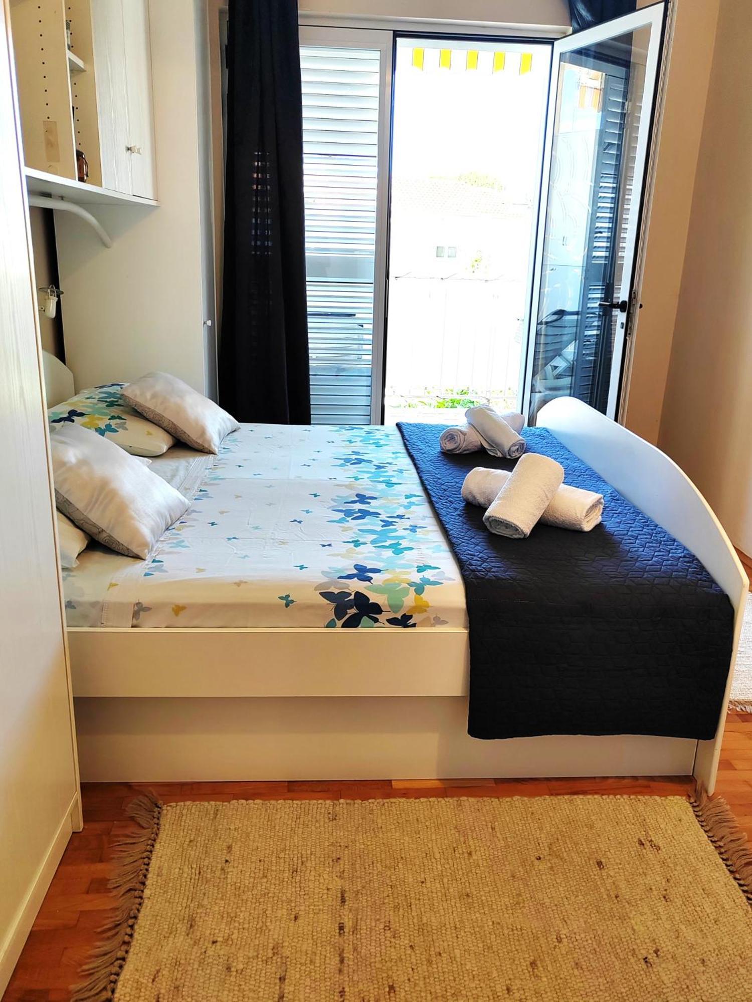 Apartments Gareta Gradac  Buitenkant foto