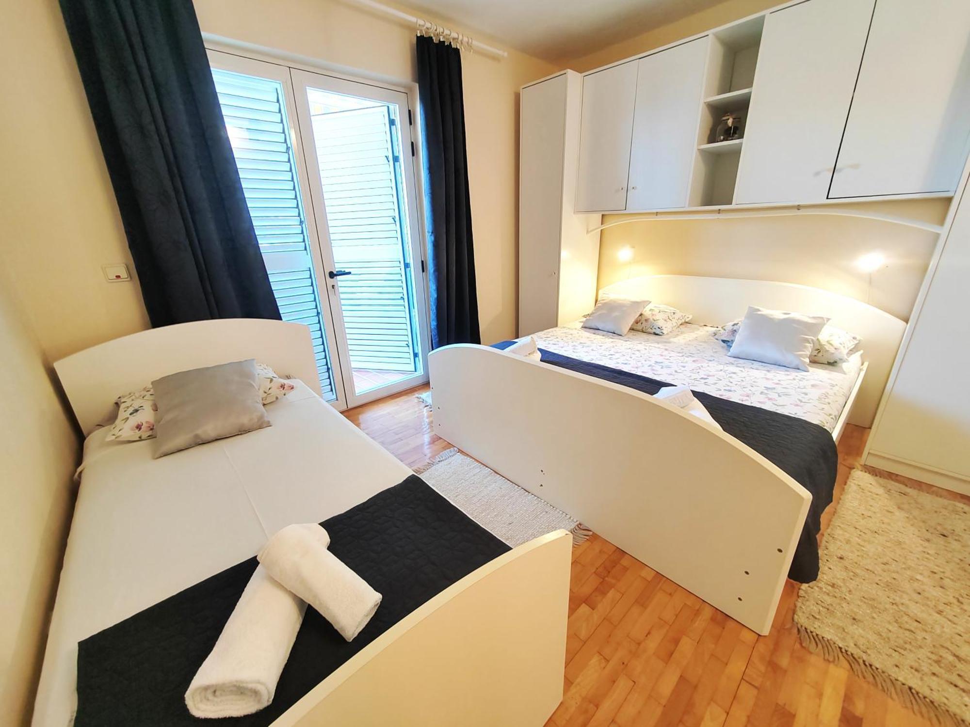 Apartments Gareta Gradac  Buitenkant foto