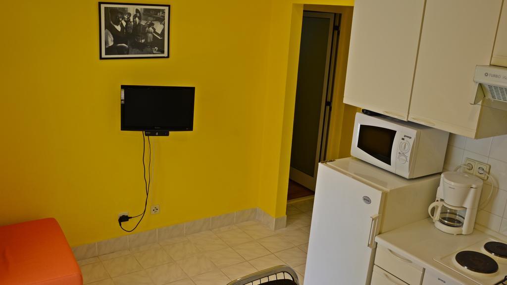 Apartments Gareta Gradac  Kamer foto